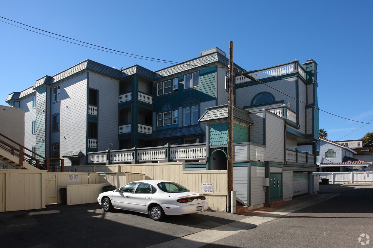Foto del edificio - 3654-3668 Carlsbad Blvd
