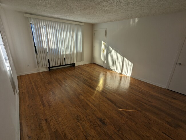 Foto del edificio - 2512 Rack Ct