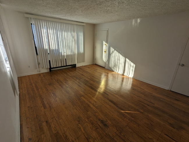 Building Photo - 2512 Rack Ct