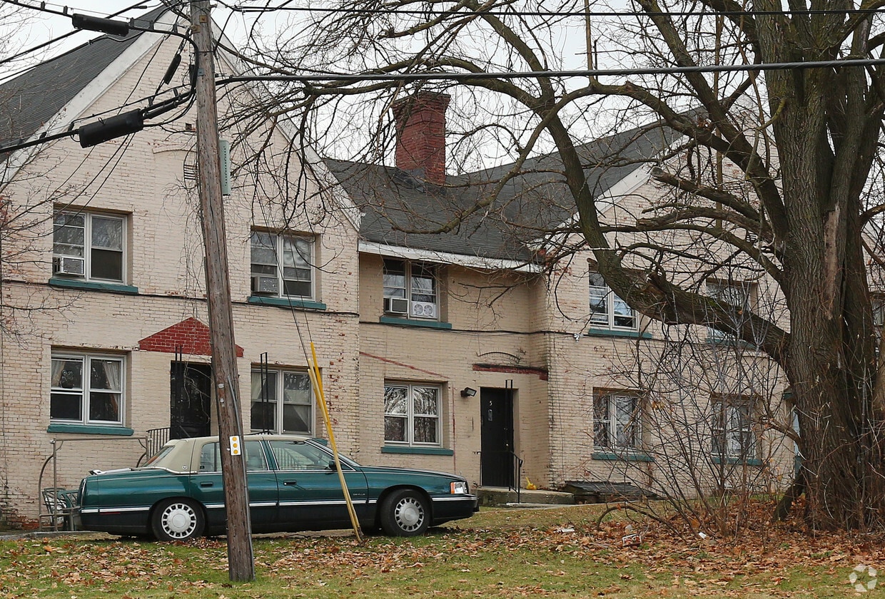 22 Edgewater, Beacon, NY 12508 Apartments in Beacon, NY