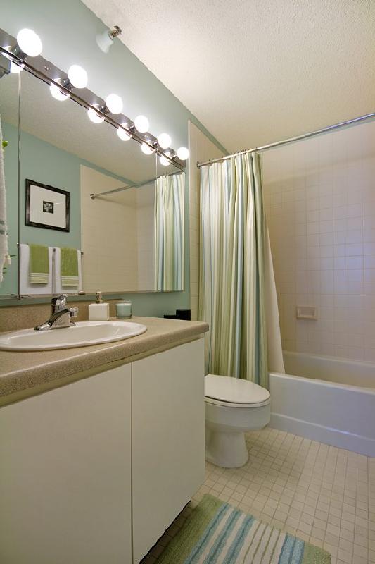 Foto del edificio - 190 N Harbor Dr