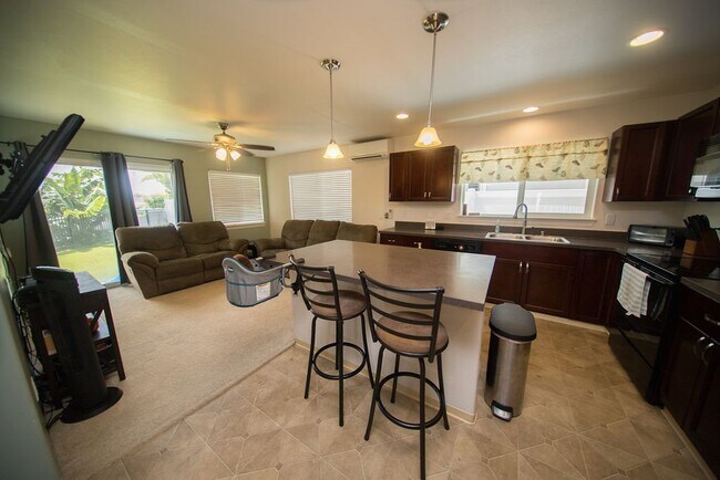 Foto del edificio - 111 Meheu Cir