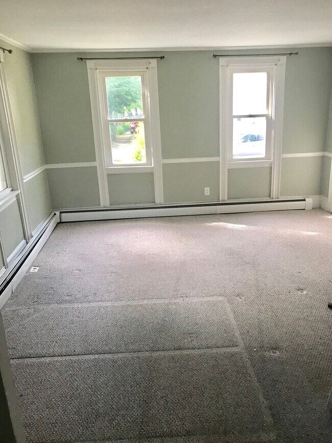 10 Durrell St, Dover, NH 03820 Townhome Rentals in Dover NH