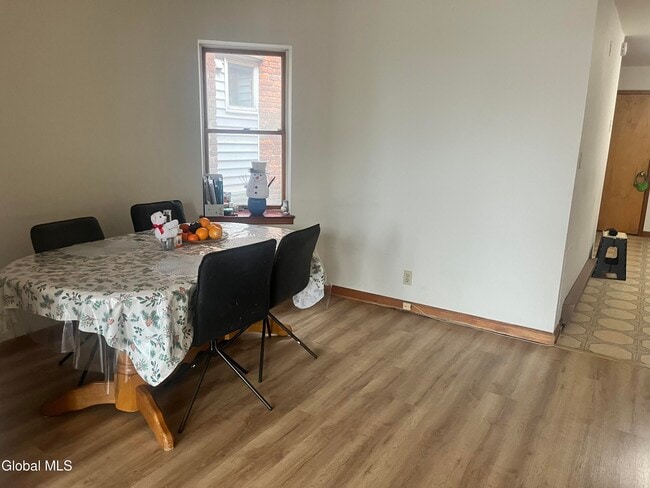 Building Photo - 164 Madison Ave