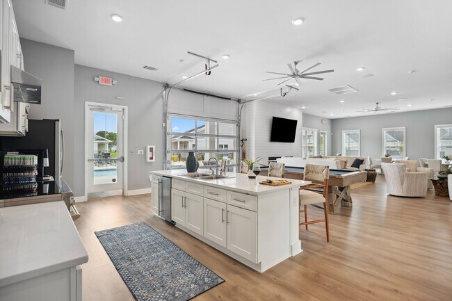 Foto del edificio - River Rock at Blume Road 55+ Active Adult Homes