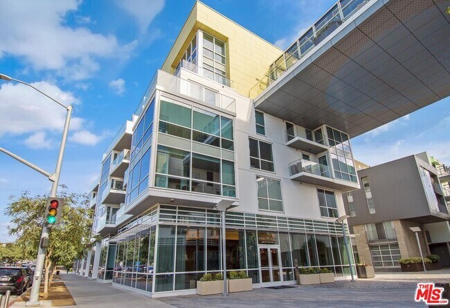Foto del edificio - 1705-1725 Ocean Ave