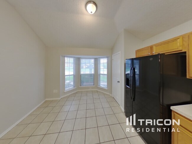 Building Photo - 1706 Fern Dr