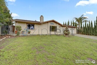 Building Photo - 1144 Shadow Mountain Terrace