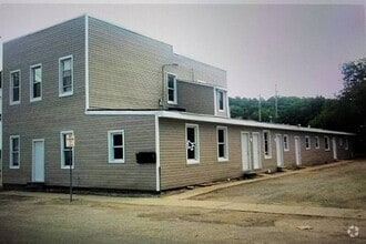 Building Photo - 116 N Long St