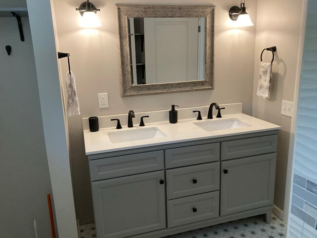 Foto del edificio - 140 Young St