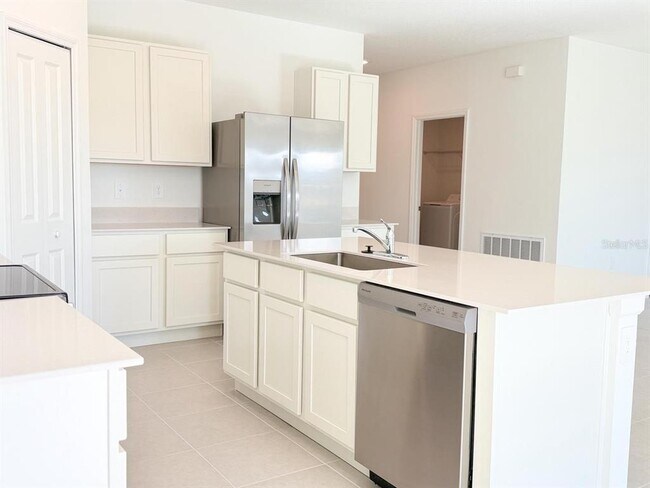 Foto del edificio - 3212 Alpine Wy