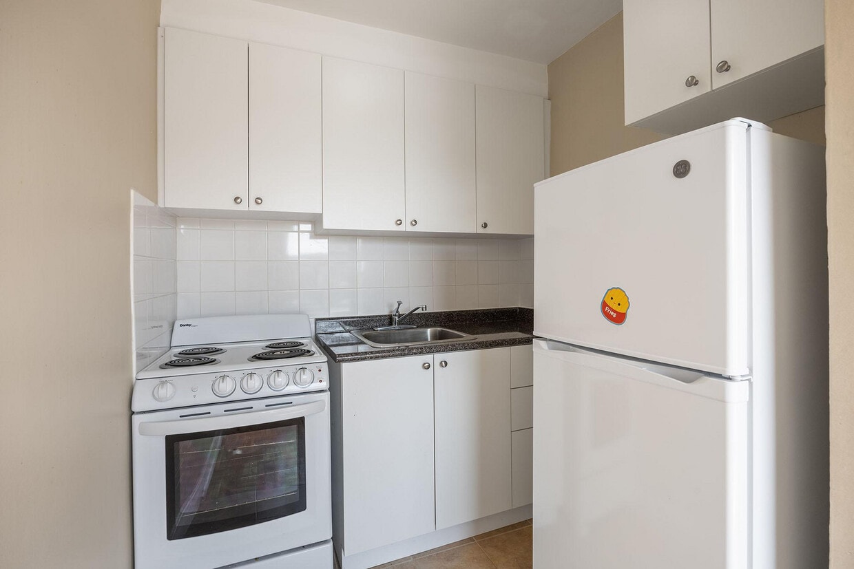 Photo principale - East York Apartments