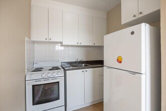 Building Photo - 2890 St Clair Ave E