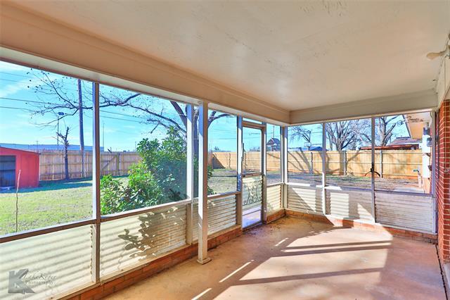 Building Photo - 1926 Richland Dr