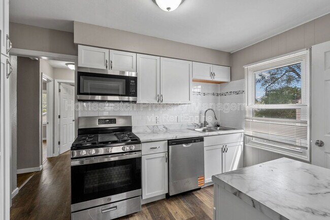 Foto del edificio - 9517 Lydell Dr