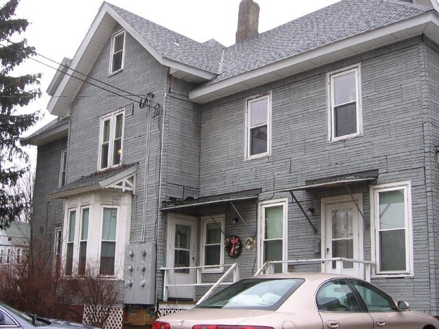 Building Photo - 1064 Park