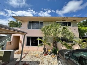 Building Photo - 265 NE 55th Terrace