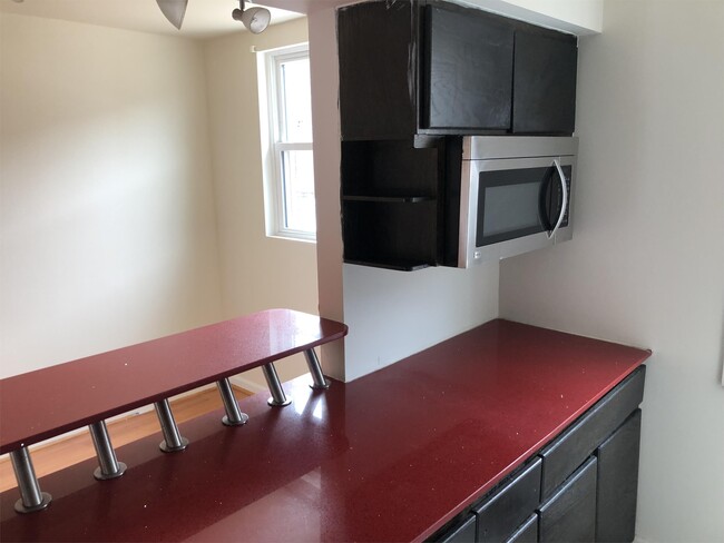 Building Photo - 4530 Marple St