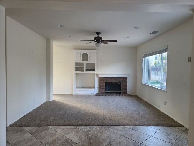 Building Photo - 4 br, 2.5 bath House - 23532 Ash Ct.