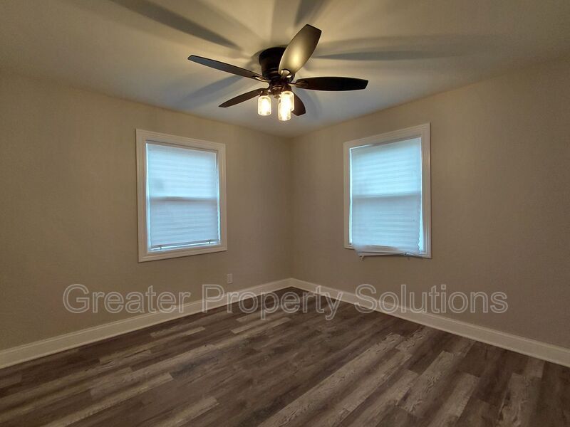 Foto principal - 3444 163rd St