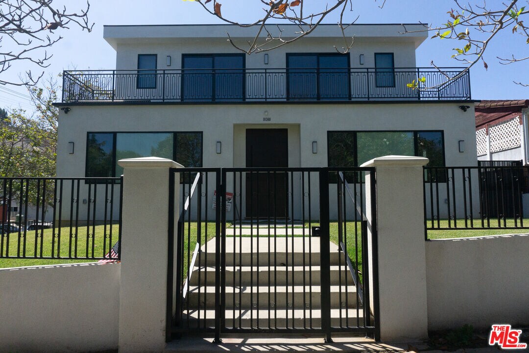 Foto principal - 10360 Ilona Ave