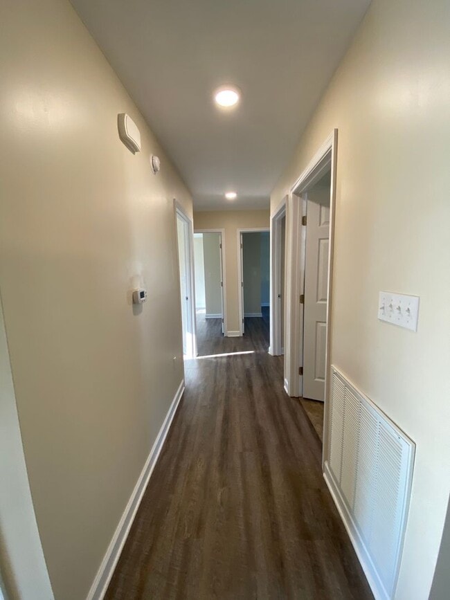Building Photo - Two bedroom with a large office. Single level