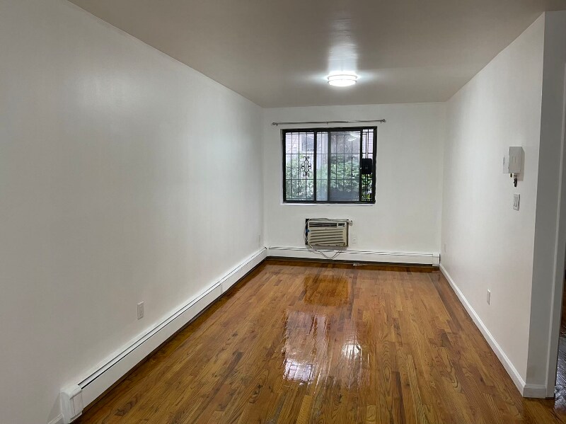 Building Photo - 40-45-45 68th St