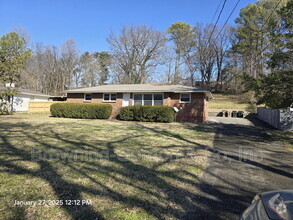 Building Photo - 4924a Briarwood Dr