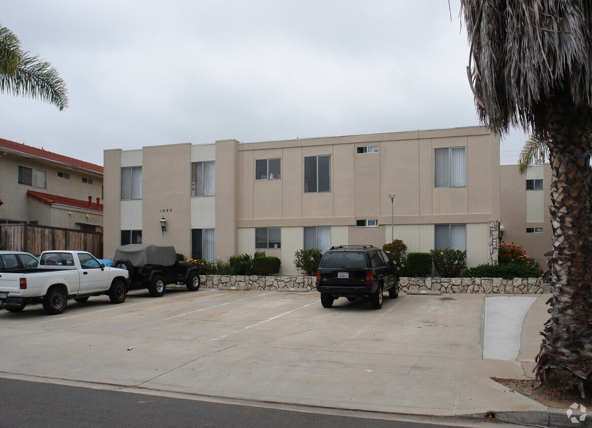 1044 Agate St, San Diego, CA 92109 Apartments in San Diego, CA