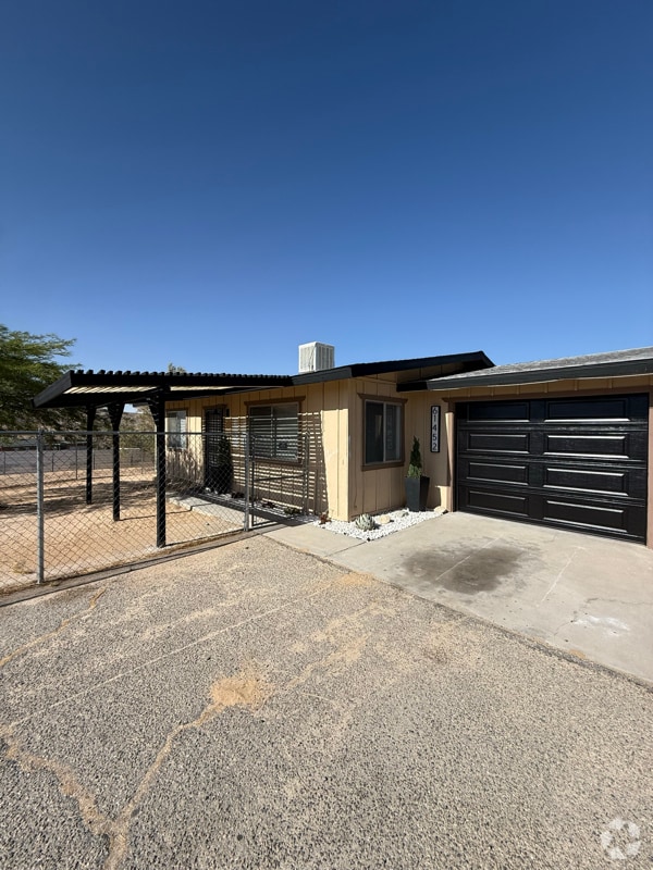 Building Photo - 61452 Desert Air Rd