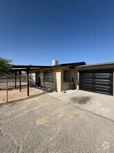 Building Photo - 61452 Desert Air Rd