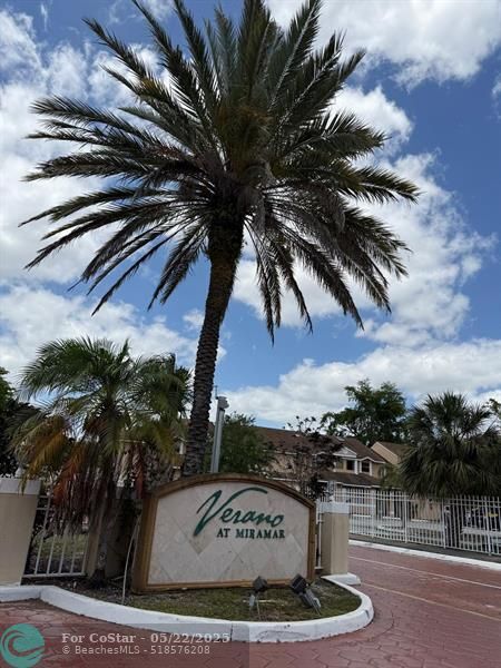 Foto del edificio - 8035 SW 21st Ct
