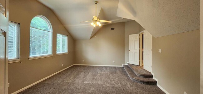 Building Photo - 1102 Atlanta Dr