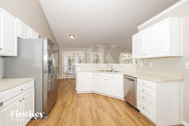 Building Photo - 2014 Manor Oak Ln