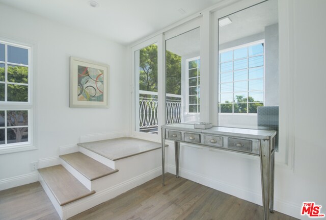 Foto del edificio - 1111 Alta Loma Rd