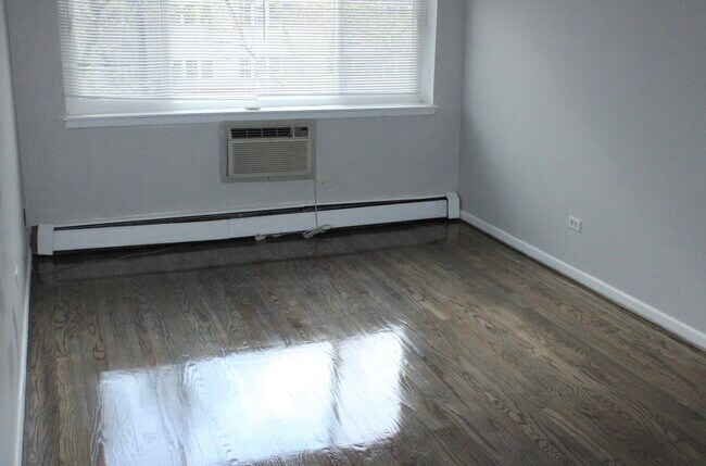 Foto del edificio - 6619 N Sheridan Rd