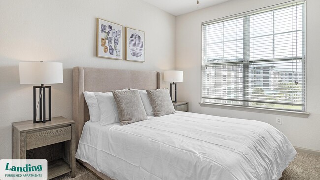 Foto del edificio - 12525 Tibbets Ln