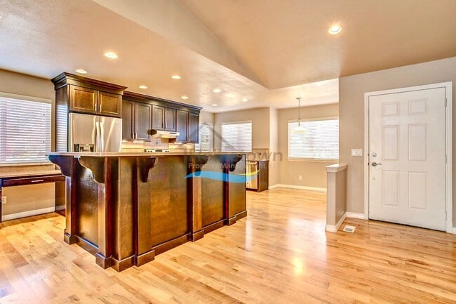 Foto del edificio - 2656-Square Foot Home with 4 Beds and 3 Ba...