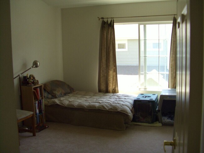 Foto del edificio - 2BR End Unit Townhome in Rock Creek