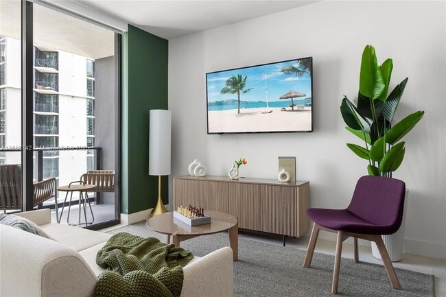 Photo - 159 NE 6th St Apartment