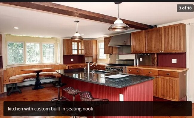Photo - 218 Grumman Ave (Norwalk, CT) House