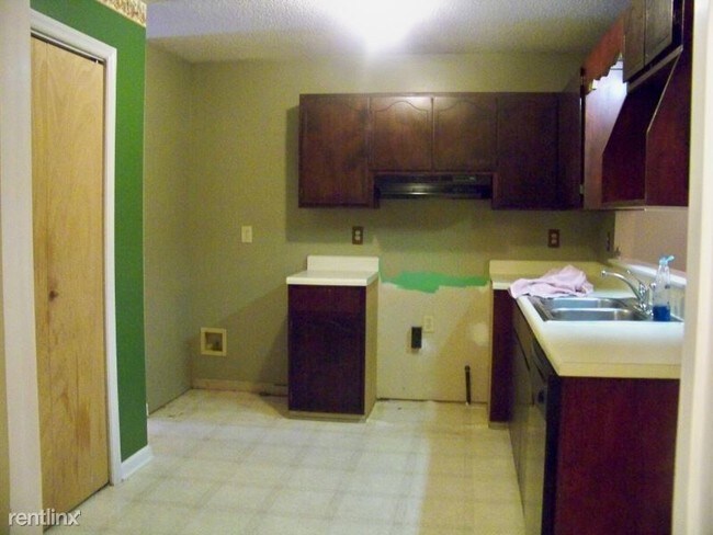 Building Photo - 3 br, 2 bath House - 1109 Sandy Beach Dr