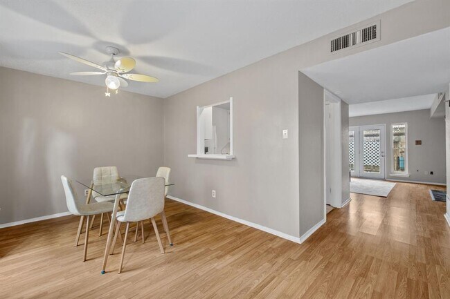 Building Photo - 1705 San Sebastian Ln