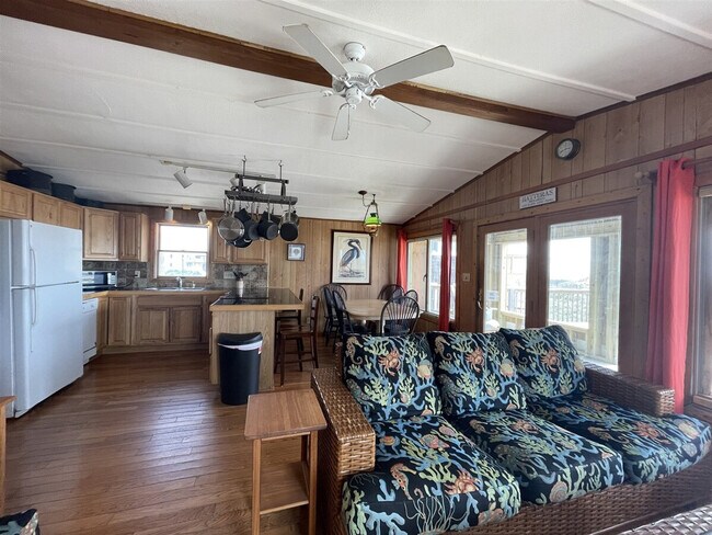 Foto del edificio - 57144 Lighthouse Rd