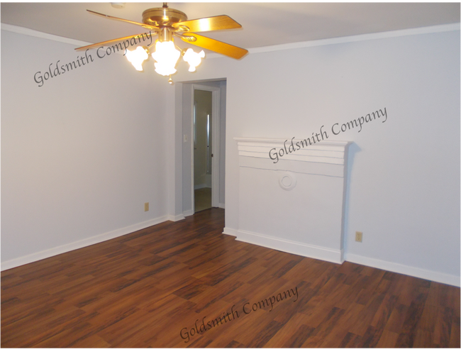 Foto del edificio - 295 Old Hunts Bridge Rd