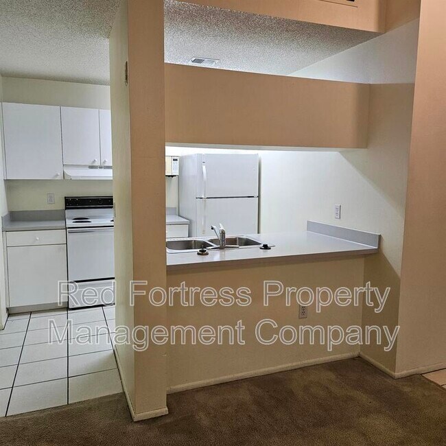 Foto del edificio - 3419 Winkler Ave