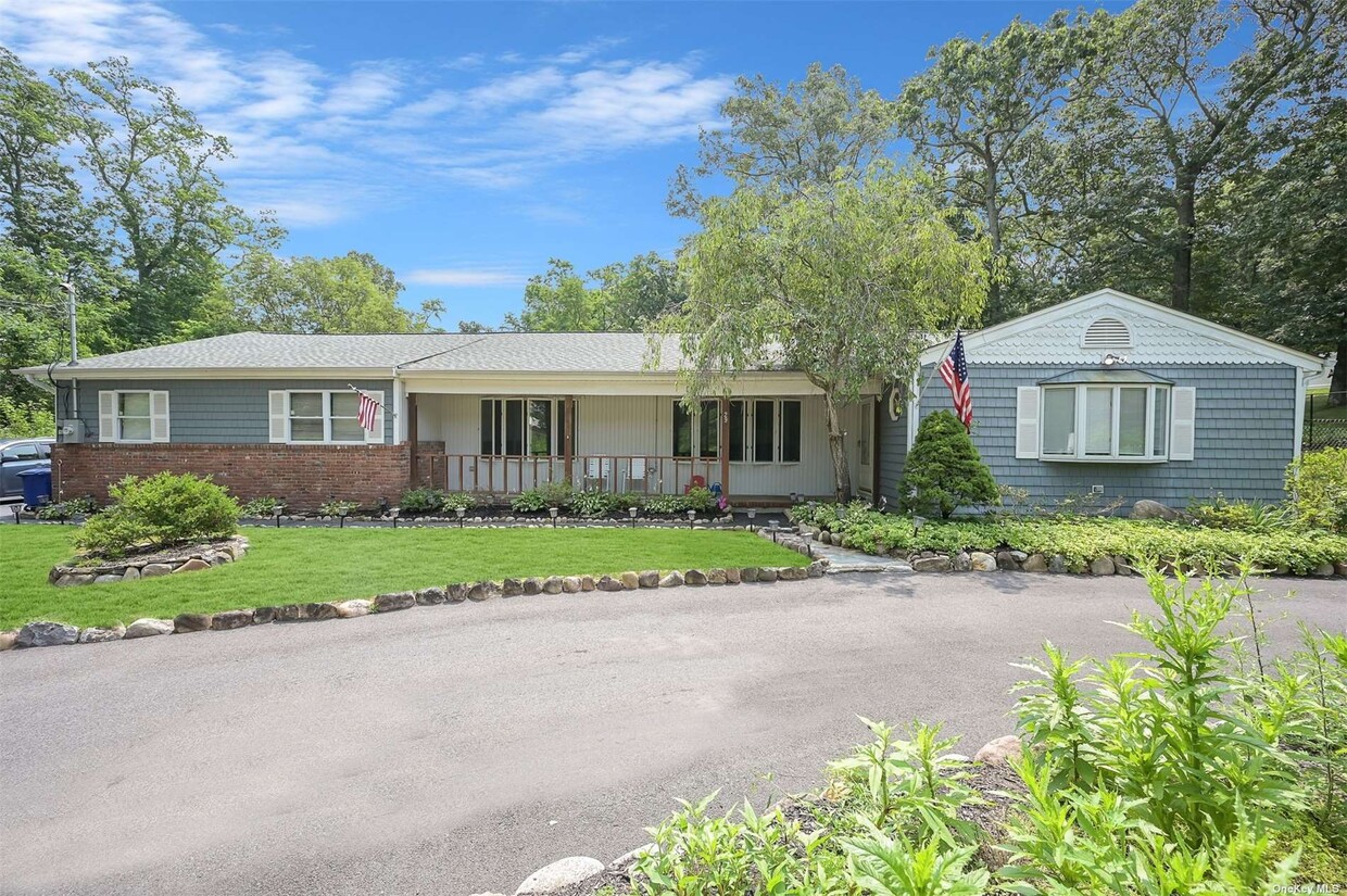Primary Photo - 29 Randall Rd