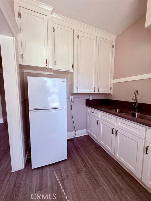 Foto del edificio - 406 Linden Ave