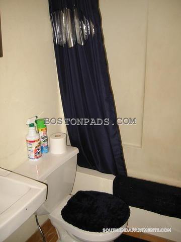 Foto del edificio - 461 Massachusetts Ave