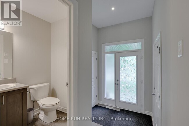Photo du bâtiment - 886 Fletcher Cir